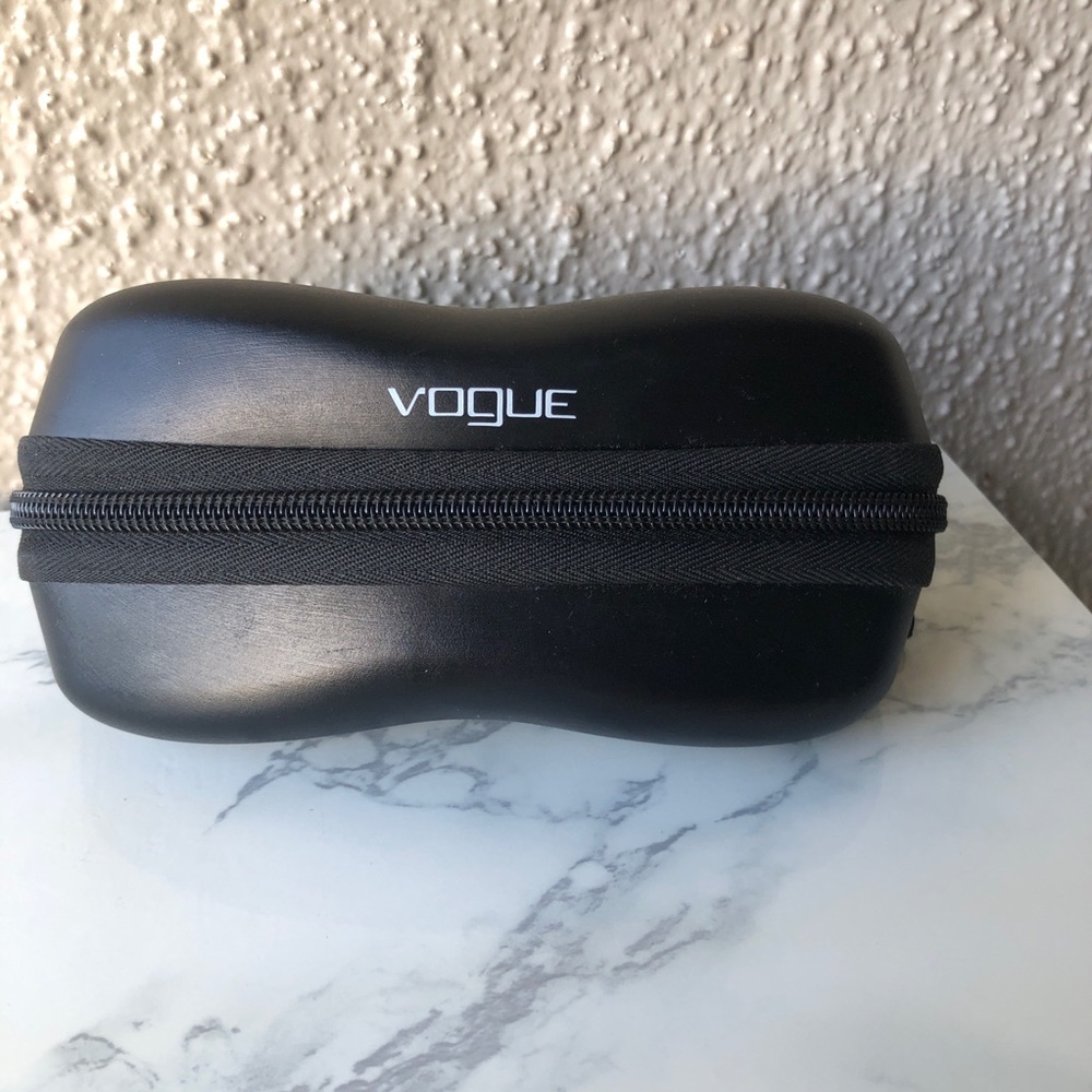 Vogue Authentic Semi-Hard Zipper Eyeglass/Sunglass Case Medium-Large Size black